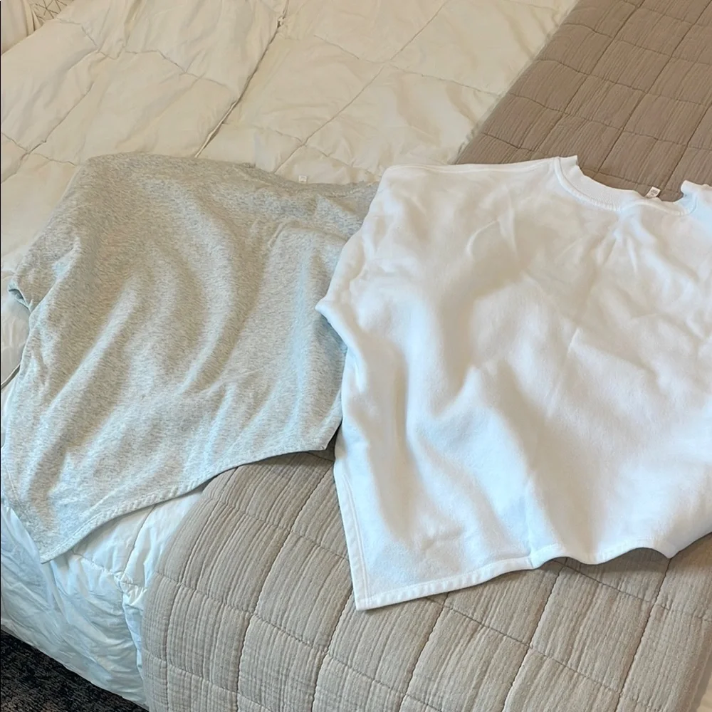 BUNDLE Fabletics Gray and White A symmetrical Sweatshirts - Picture 5 of 5